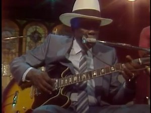 “The title track is simply what Blues is all about: mournful, depressed, and loose - epic stuff.” -MUSIC ON VINYL This #BluesMonday, tune into the final track on NEVER GET OUT OF THESE BLUES ALIVE. The album featured some legendary artists including Van Morrison, Elvin Bishop, Charlie Musselwhite, and Steve Miller. Stream the full album here in honor of it’s 50th anniversary: https://found.ee/NeverGetOut | John Lee Hooker