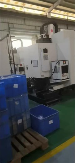 Display of CNC machine tools in Workshop E⚙️ Precision Manufacturing Capacity