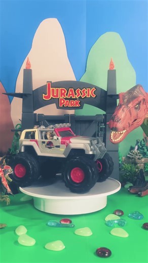 J.W. Jurassic Park 93 Jeep Wrangler Monster Truck #mattel #macthbox #jurassicpark #jurassicworld