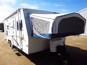 (Sold) HaylettRV.com - 2006 Jay Feather 23B Used Hybrid Travel Trailer by Jayco RV