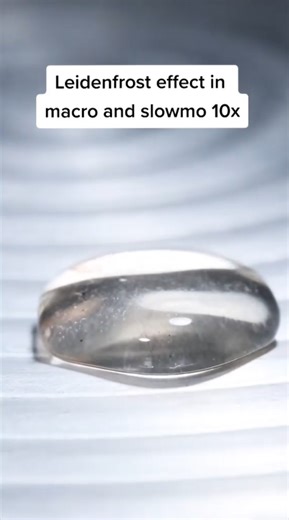 Surface Temperature at 250°C – Macro Slow-Mo Experiment