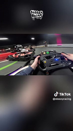Exciting Public Session Kart Racing with Close Battles