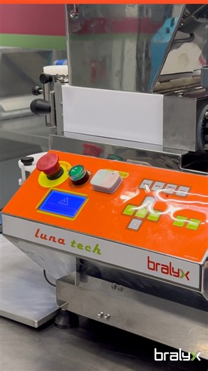 en: 32 years of Bralyx! These are decades of dedication to excellence in the production of machines for savory snacks, sweets, and confectionery. We remain committed to innovating and driving businesses forward in Brazil and around the world. 🚀 es: ¡32 años de Bralyx! Son décadas de dedicación a la excelencia en la producción de máquinas para salados, dulces y confitería. Seguimos comprometidos con innovar y potenciar negocios en Brasil y en todo el mundo. 🚀 | Bralyx International