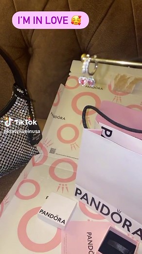 Pandora Sparkling Halo Heart Hoop Earrings #pandora #pandorajewelry #pandoraearrings #heart