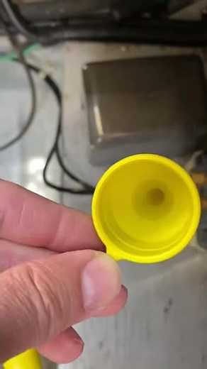 Bennet Trim Tab adding hydraulic fluid