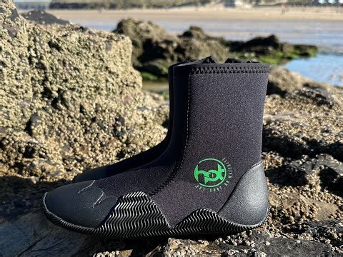 5mm Zipped Wetsuit Boot Talk Through By Matt