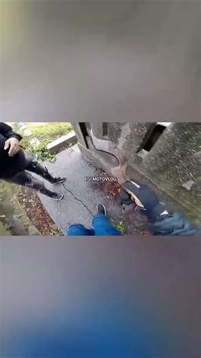 Lari kocar-kacir di kejar sosok setan #egimotovlog #shorts