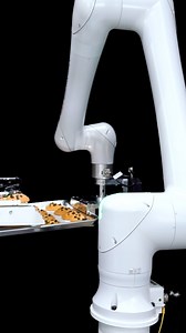 We're ✌️ days aways from #IBIE2025! See FANUC CRX-20𝓲A/L food-grade🍪 cobots in action when you visit our team during the show: 📍 West Hall - Booth 2769 📆 September 14th - 17th 🔗 https://bit.ly/4631Bxp Engineered specifically for food🥬 and beverage handling, wet environments, and operations with stringent hygienic requirements, CRX food-grade cobots🤖 offer a wide range of features and benefits, applicable across a variety of industry applications, from picking to inspection. International 
