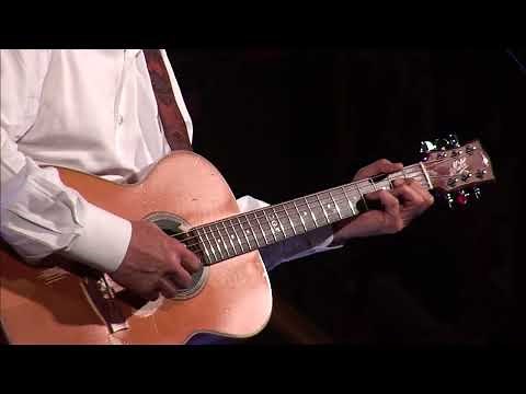 Somewhere Over The Rainbow (Live) | Tommy Emmanuel
