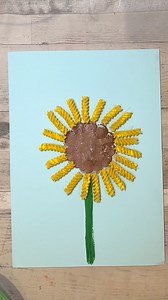 🌷Spring Flowers 🌼 Such fun and simple flower crafts to try as the spring season begins! These would be perfect for Mother’s Day too 💐💕 #crafting #craft #craftideas #kidsactivities #crafts | Home is Where the Art is