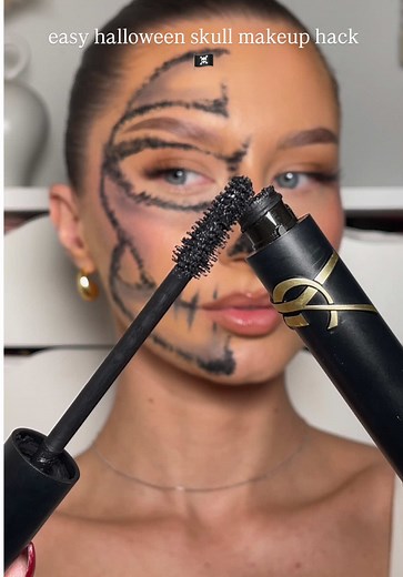 Easy Halloween Skull Makeup Hack Using Mascara