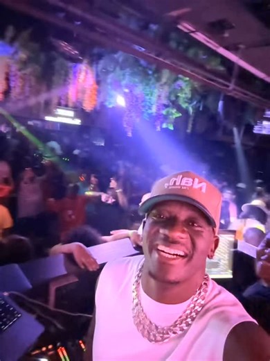 ASUMANIII 🇹🇿 on Instagram: "Nasemaje Mimi ndio Dj Wakwanza kupiga tour US nzima Na Jana ilikuwa show yangu ya Mwisho and I SOLD it out Thank you DC For Coming last night was Maaad DUBAI SEE YO THIS weekand S/O to @officialmacarena @mr.ligate and ma brother @djbantiworldwide @bennybrankoff_e Asanten sana more of the story don't give up keep the fire burning #WataonaTu"