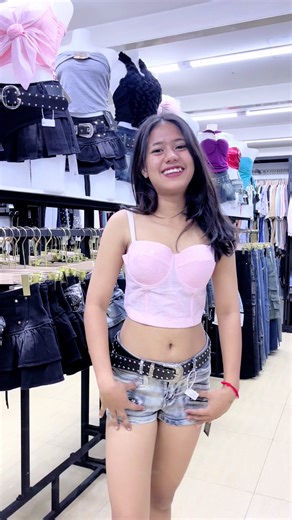 Code-BkK-71: အမိုက်စားဘောင်းဘီ အတိုအလန်းနဲ့ ဆိုင်ဖွင့်ချိန်