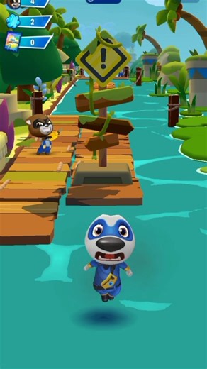 Talking tom gold run vs hero dash | Watch Talking Tom Hero Dash Funny Falls & Fails #shorts