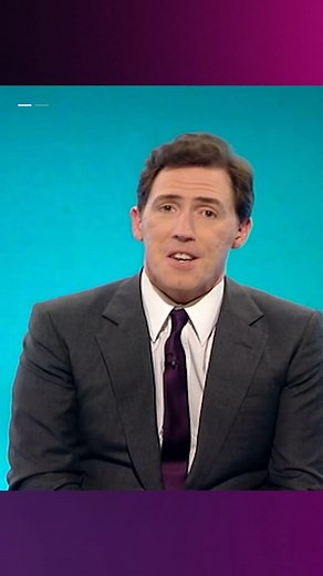 Reading off an auto-cue isn’t as easy as it looks 😉 | #wilty #wouldilietoyou #leemack #robbrydon #bbc | Would I Lie To You?