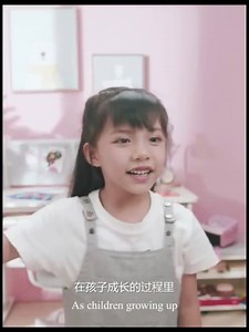 High Quality Adjustable Kid’s Desk that Grows with You 👶🏼👧🏼👩🏼🧑🏼‍👱🏼‍♀️👩🏼‍🦳🧑🏼‍👵🏼 More info : https://bit.ly/33qNKB3 | Ofix