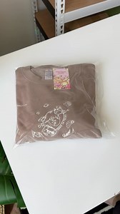 OVERTHINKER APPAREL™ on Instagram: "Make and pack an embroidery sweatshirt with me癩瑱淋 #neutralaesthetic #brownaesthetic #embroideredclothing #sweatshirtseason #backtoschooloutfit"