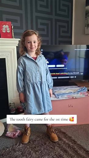 Sofias 1st tooth came out at 4 years old. She was super excited to see if the tooth fairy had been this morning 🥰 #growingup #toothfairy #familylife #kidstiktok #fypppppppppppppp
