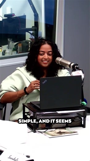 Feeling down? Science says there are two instant mood boosters that actually work—learn something new or volunteer! 🧠✨⁣ ⁣ What's your go-to mood lifter? Let us know in the comments! 👇 | Elvis Duran Show