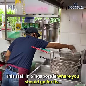 79K views · 982 reactions | This stall serves crispy and juicy fried chicken till 12am daily! IG  https://www.instagram.com/sg.foodbuzz/ | SG FoodBuzz | Facebook