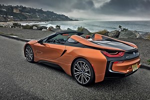 BMW’s i8 Roadster Matches Your Mood at the Flick of a Switch