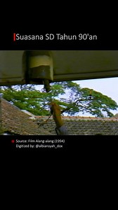 Suara loncengnya memorable bgt. Udah lama gak denger. Hahaa! Cuplikan Film Alang-Alang (1994) ini mengingatkan bahwa pada masanya, sekolah pernah sesederhana itu 😆 #videojadul #millenials #90s | Albiansyah Dox
