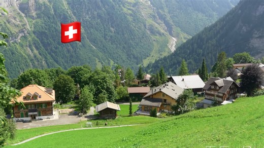 8月漫步游瑞士吉梅尔瓦尔德(Gimmelwald) 瑞士真正隐藏的宝石 拍摄日期：2025.8.11