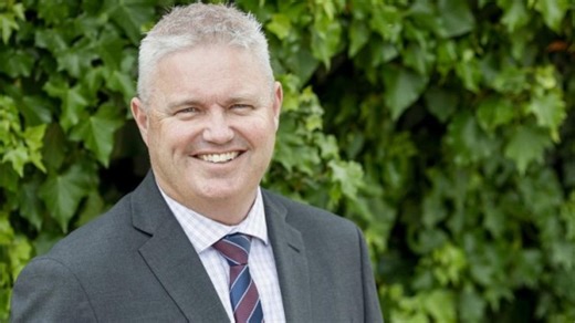 Council boss apologises for ‘clumsy’ Gaza comment