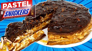 Pastel Tipo Snickers – Suave y Delicioso