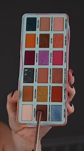 Autumn Makeup Look #makeupartist #autumnmakeup #makeuptutorial | Valentina Fanu | Facebook