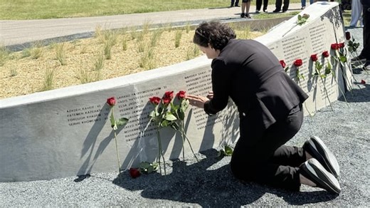 Memorial honouring Flight PS752 victims unveiled in Winnipeg