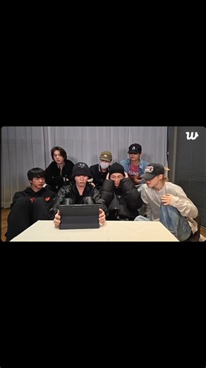 Our Bangtan Boys went live earlier on Weverse :(( I only caught the replay due to the poor internet connection here in the province. #arirangbts #btsareback #bangtanboys #bts #ot7