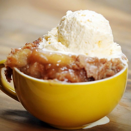 3-Ingredient Slow Cooker Apple Spice Cake | Tasty