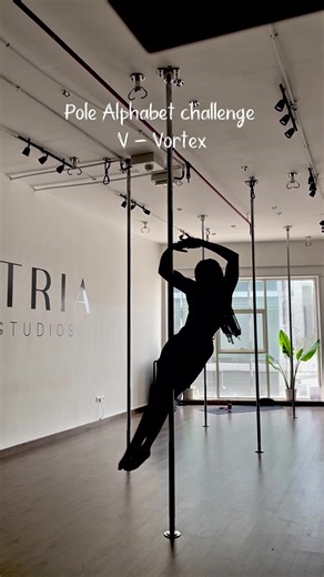 Pole alphabet challenge V - vortex #poledance #poletok #alphabetpolechallenge #fyp