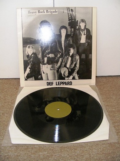 Def Leppard - Heavy Rock Brigade