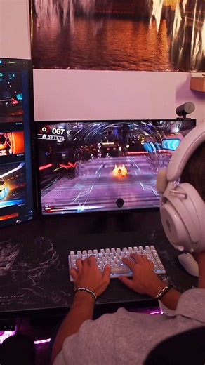 ALIENWARE on Instagram: "Finally, a laptop that gets your double life 欄 The 16X Aurora is designed without a thermal shelf, to go wherever life takes you  Where is the first place you’re bringing it?"