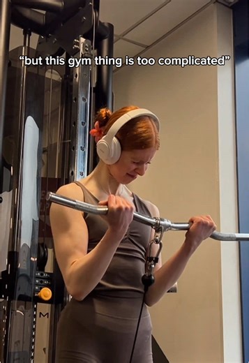 it doesn’t HAVE to be complicated!!! your best beginner gym guide! follow & save for later! 💪✅ if you want help getting results & building consistency without extremes, you’re in the right place! This is one of the top things I help my 1:1 clients with & you can learn more about how I coach through the link in my b!o ☺️