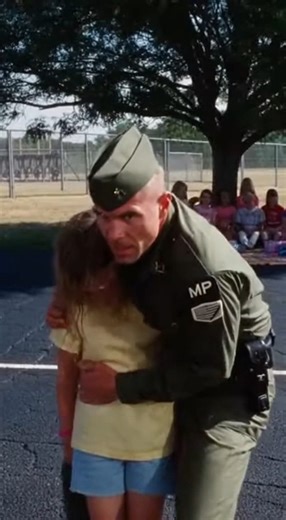 "They forced my little girl to stand on the scorching asphalt for two hours because she couldn’t afford a ‘tribute’ to the popular crowd. They didn’t know her father was coming home early from deployment. They didn’t know I was an MP with zero patience for bullies. When I walked onto that playground in full uniform, the silence was louder than a scream. 🔥 CHAPTER 1: THE MELTING POINT The heat coming off the blacktop wasn’t just hot; it was aggressive. It felt personal. It was the kind of Texas 