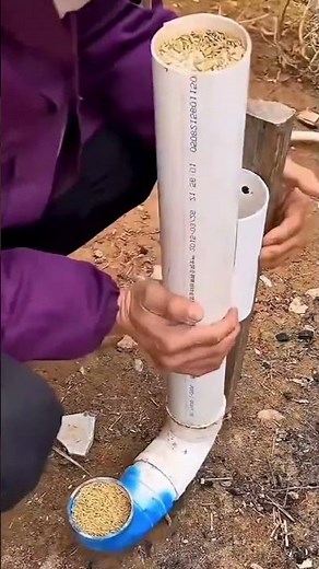 Genius DIY Automatic Chicken Feeder Using PVC Pipe! 🐔🌾