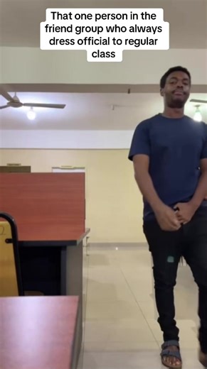 Every class has that one person ..😬#realatable #bringyouryawa #goviral #ghanatiktok🇬🇭#fyp@WOSEGE 💧