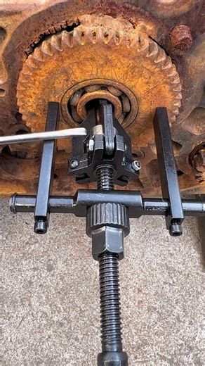 hardware Tools official on Instagram: "Universal bearing puller #Good tools to share #Bearing puller artifact"