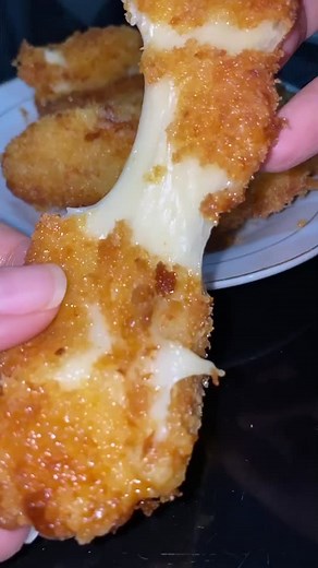 Homemade Mozarella Cheese Recipe - Easy DIY Method