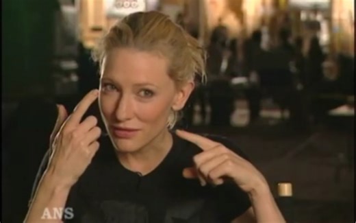 【凯特布兰切特】Cate Blanchett portrays one of Bob Dylan's alter egos in I'm Not There