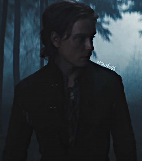 2 years later and still putting criston cole in his place #gwaynehightower #gwaynehightoweredit #freddiefox #houseofthedragon #houseofthedragonseason3 freddie fox as gwayne hightower edit house of the dragon season 3 premiere episode 1 rhaenyra targaryen criston cole song: be like a woman by chris rainbow