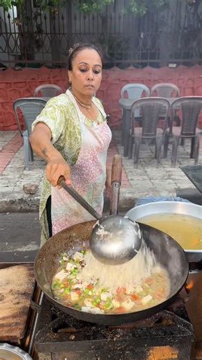 The Utsav Soni | Food Vlogger on Instagram: "From viral aloo paratha fame in Surat to serving rich, aromatic Kashmiri pulao today! . (Surat viral lady, aloo paratha, Kashmiri pulao, Surat food viral, street food Surat, viral food vendor, Indian street food, Surat food , komal paratha) . #suratstreetfood #suratfood #suratfoodies #streetfood #suratcity"