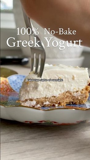 A healthier cheesecake? No-Bake Greek Yogurt Cheesecake Recipe #nobakecheesecake #healthydessert