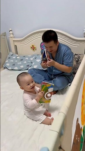 Baby Mask Book Turns Reading Time into Fun Playtime #baby#shorts