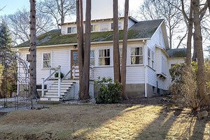 21 Surry Rd, Hingham, MA 02043 - MLS 73345070 - Coldwell Banker