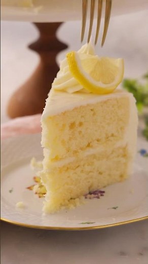 Luscious Lemon Cake!