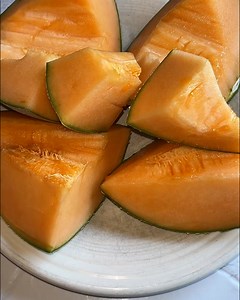 759K views · 1.1K reactions | That's a lot of olives or a little bit of cookie! 樂 | FOODbible | Facebook